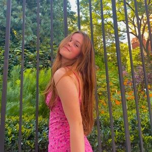 Meet your Posher, Nora